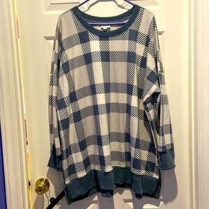LuLaRoe Hannah Sweatshirt 2XL - EUC - Grey Plaid Print